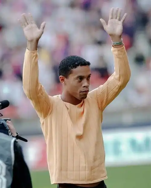 他在对阵赫 他在对阵赫